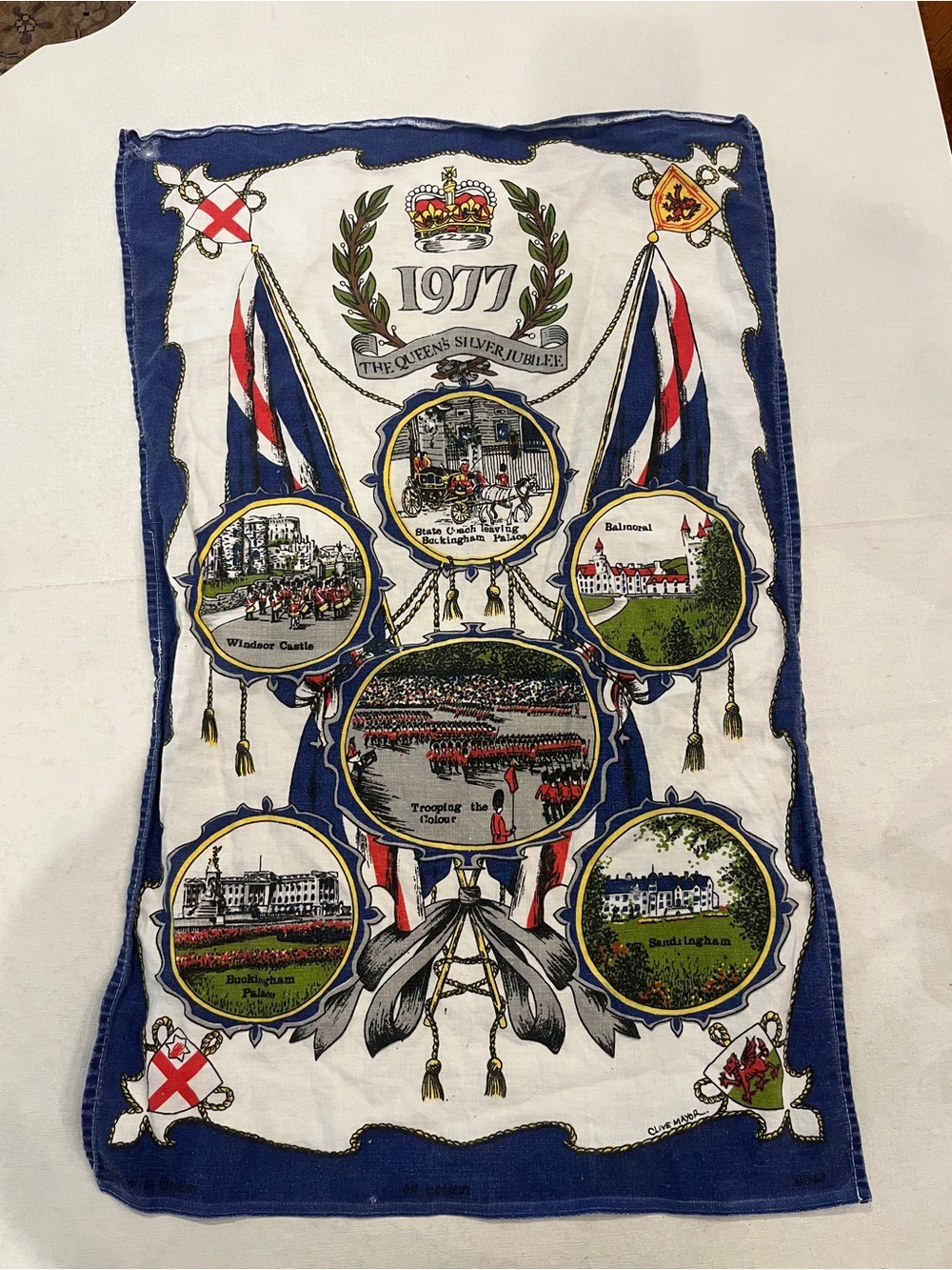 Vintage 1977 Queen's Silver Jubilee Commemorative Tea Towel. Collectible!